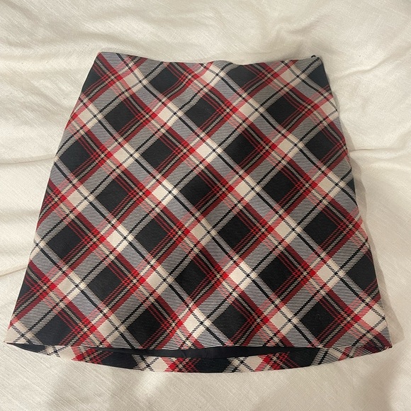 H&M Dresses & Skirts - H&M Plaid Skirt